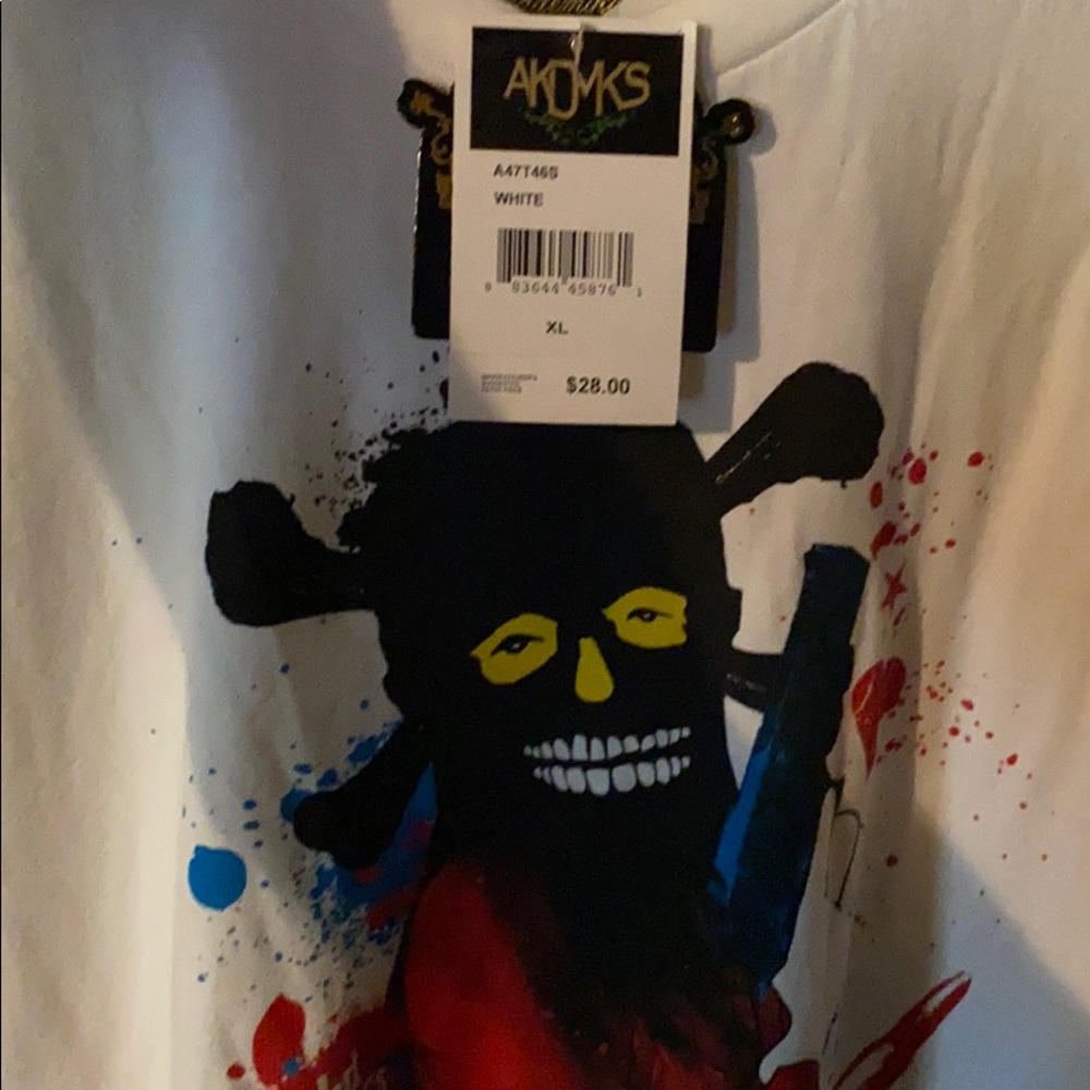New Tshirt size XL